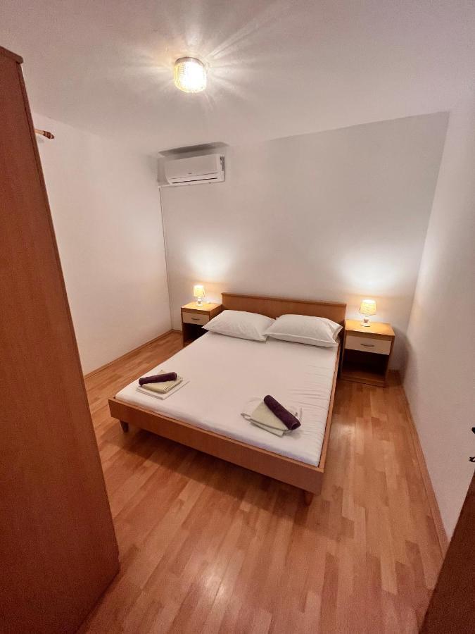Apartments By The Sea Metajna, Pag - 6465 Екстер'єр фото